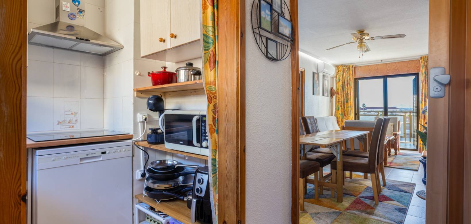 Resale - Apartment - Torrevieja - La Siesta