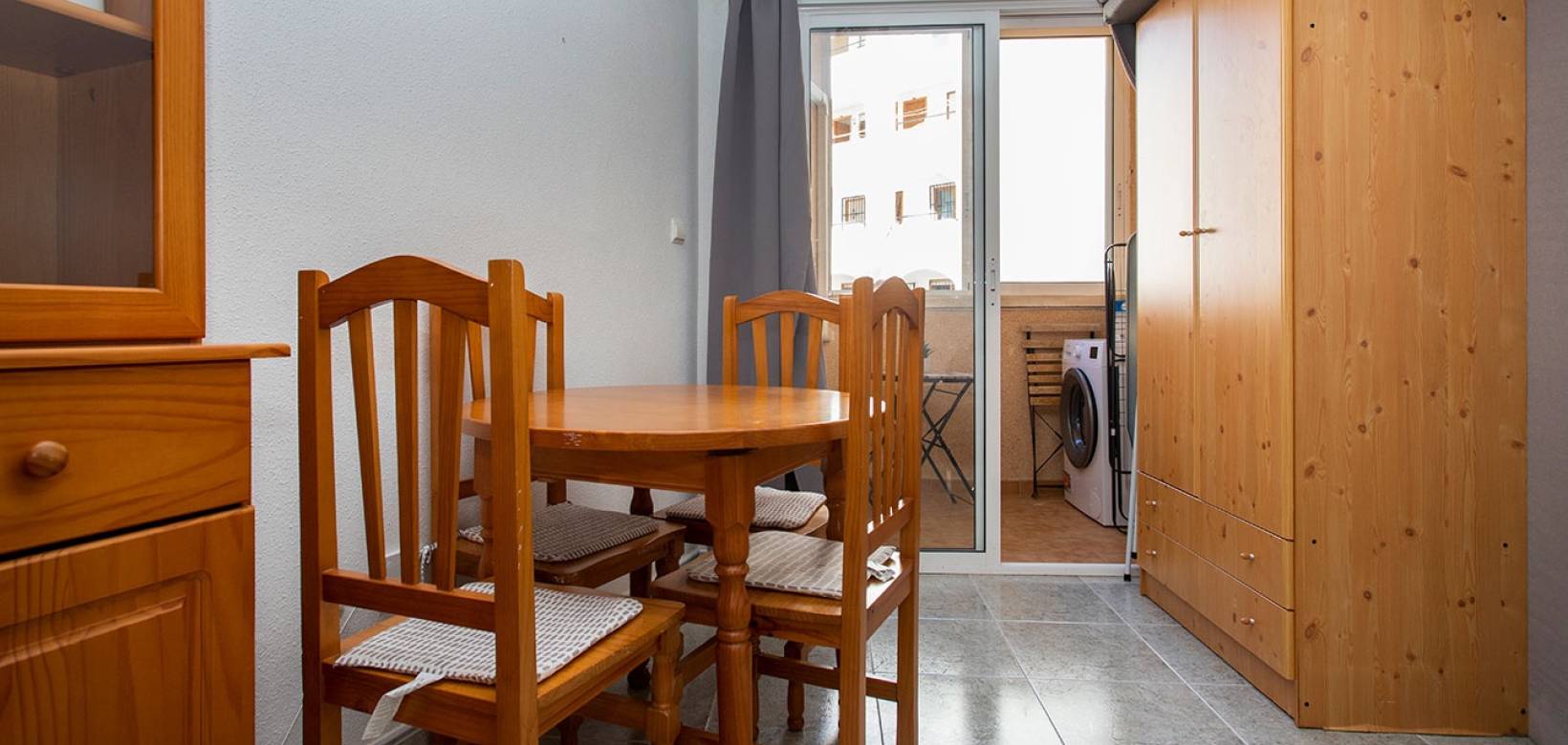 Resale - Apartment - Torrevieja - Playa Los Locos