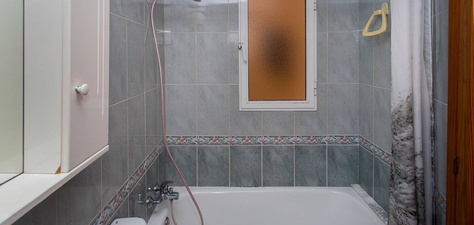 Resale - Apartment - Torrevieja - Playa Los Locos