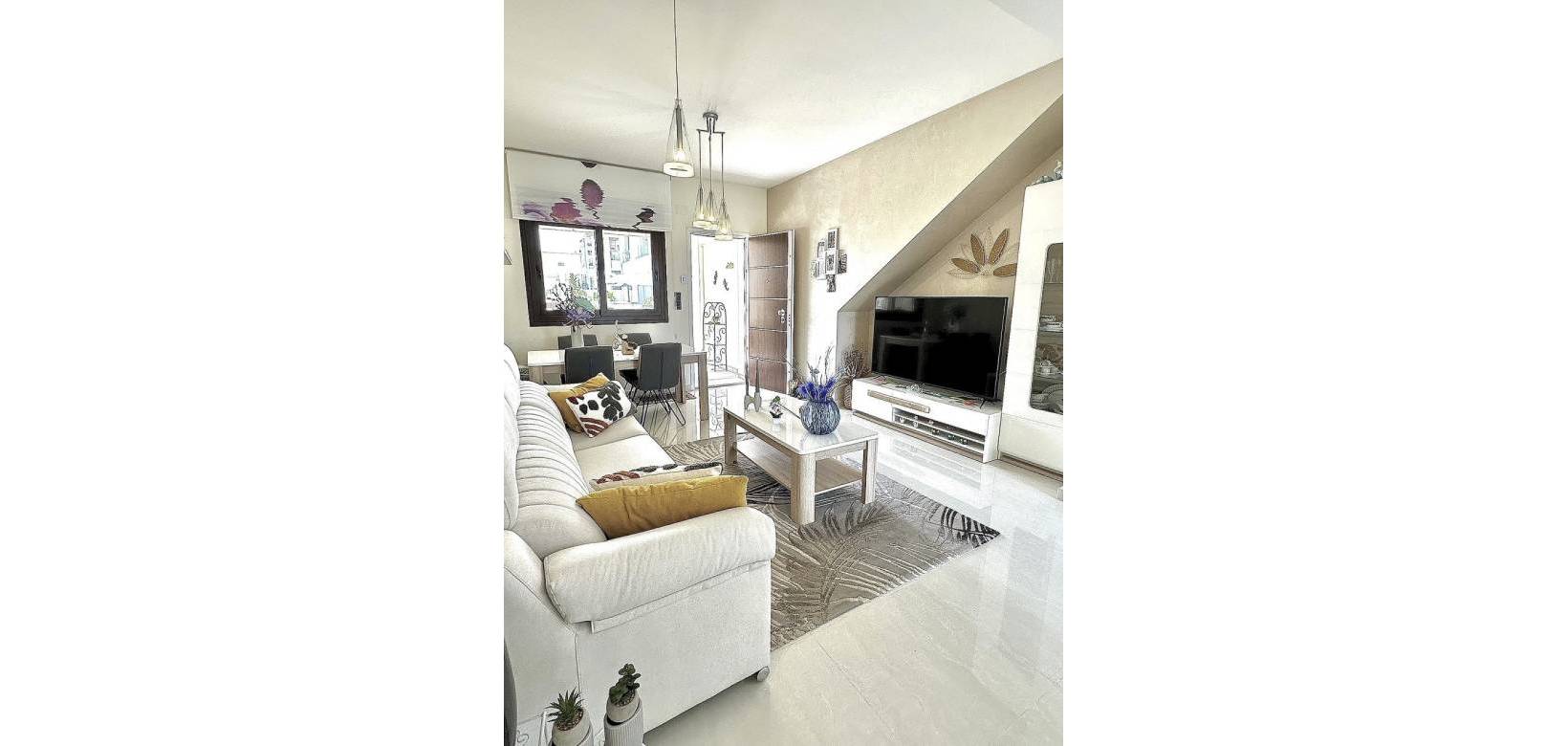 Resale - Bungalow - Torrevieja