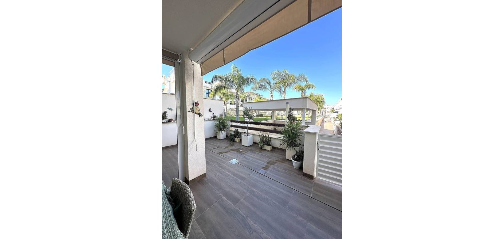 Resale - Bungalow - Torrevieja