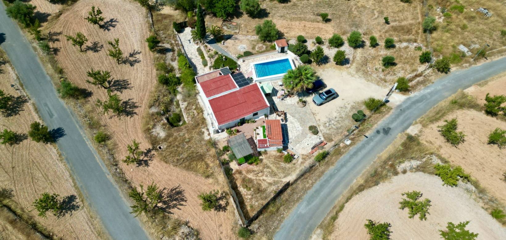 Resale - Cave home - Algueña