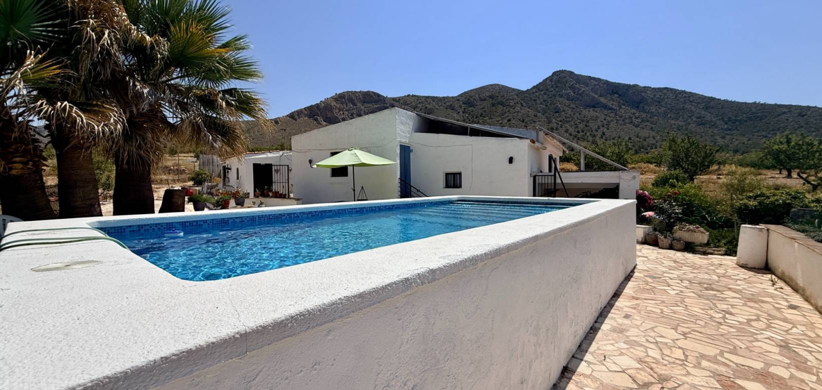 Resale - Cave home - Algueña