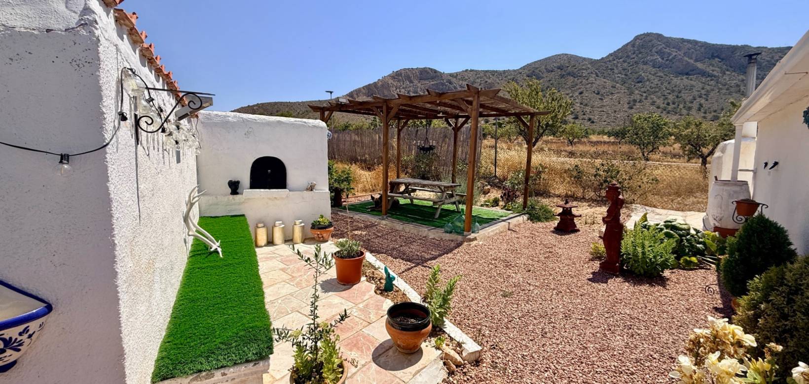 Resale - Cave home - Algueña
