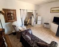 Resale - Cave home - Algueña