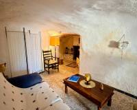 Resale - Cave home - Algueña
