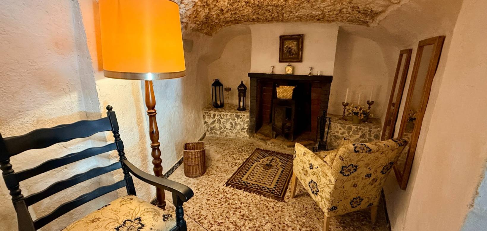 Resale - Cave home - Algueña