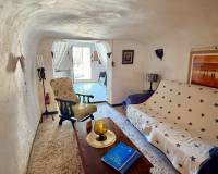 Resale - Cave home - Algueña