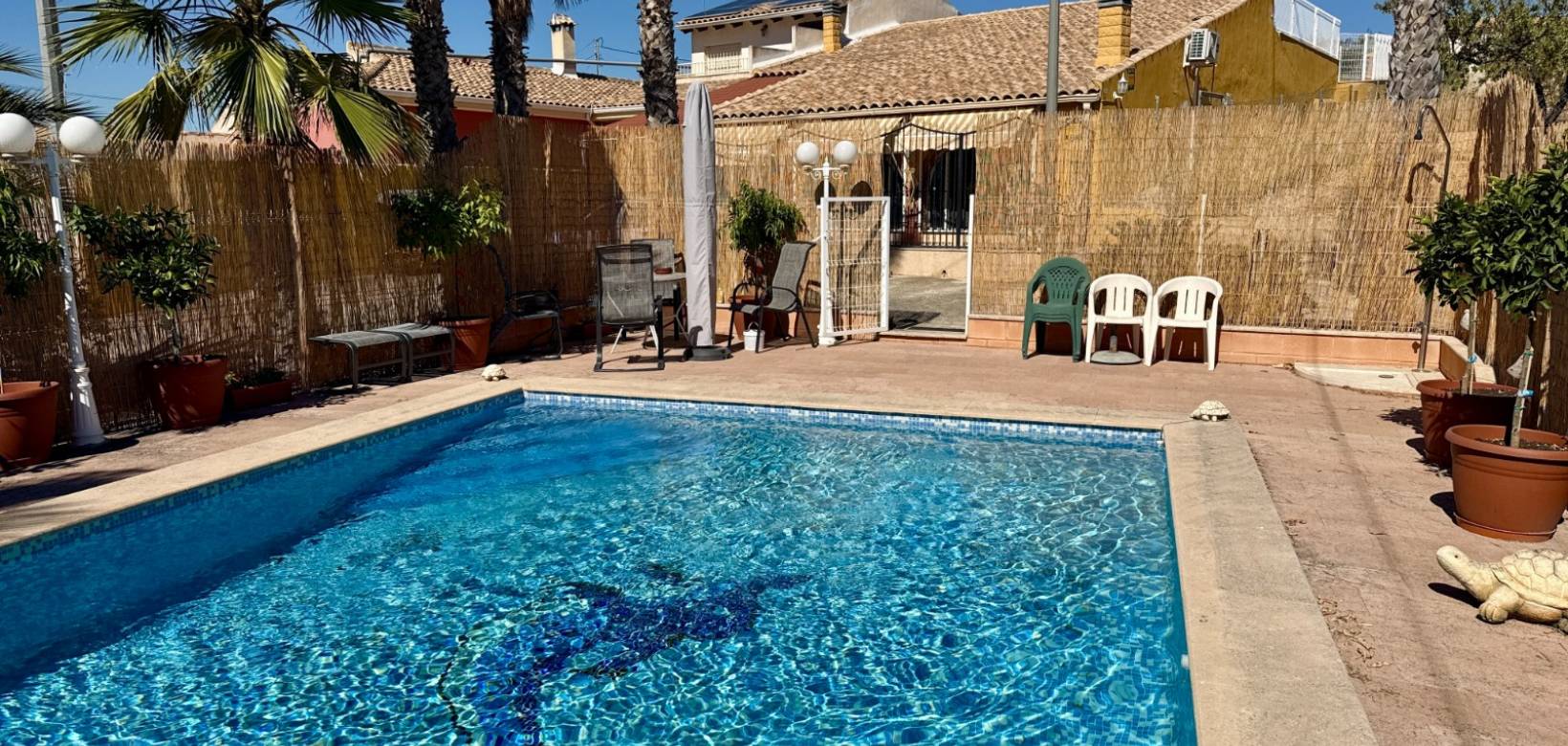 Resale - Cave home - Algueña