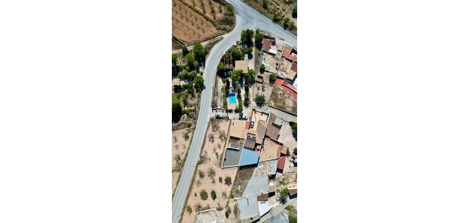 Resale - Cave home - Algueña