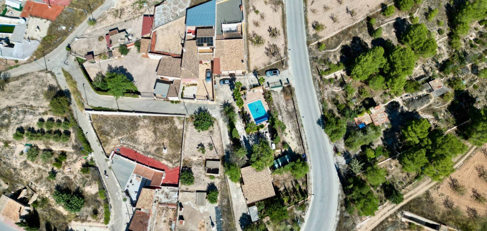 Resale - Cave home - Algueña