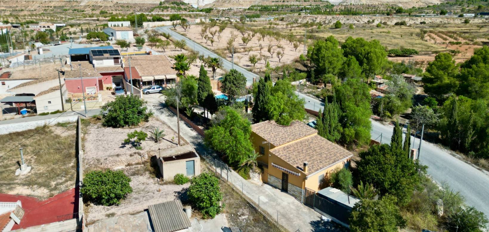 Resale - Cave home - Algueña