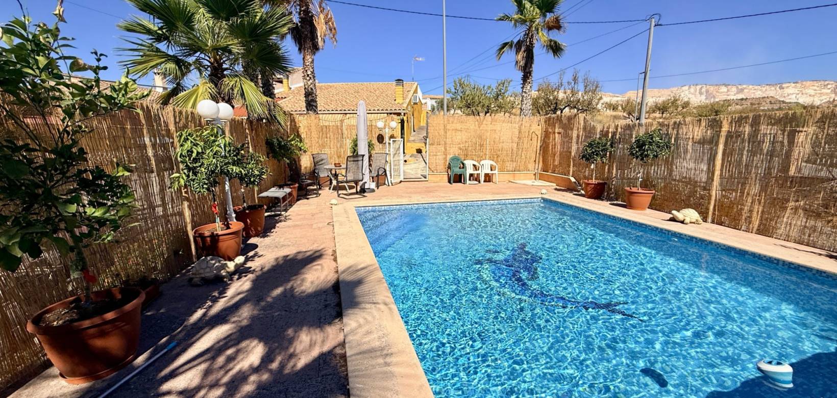 Resale - Cave home - Algueña