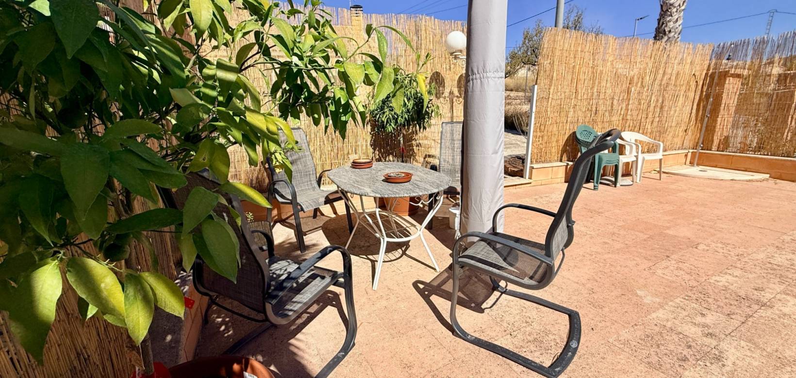 Resale - Cave home - Algueña