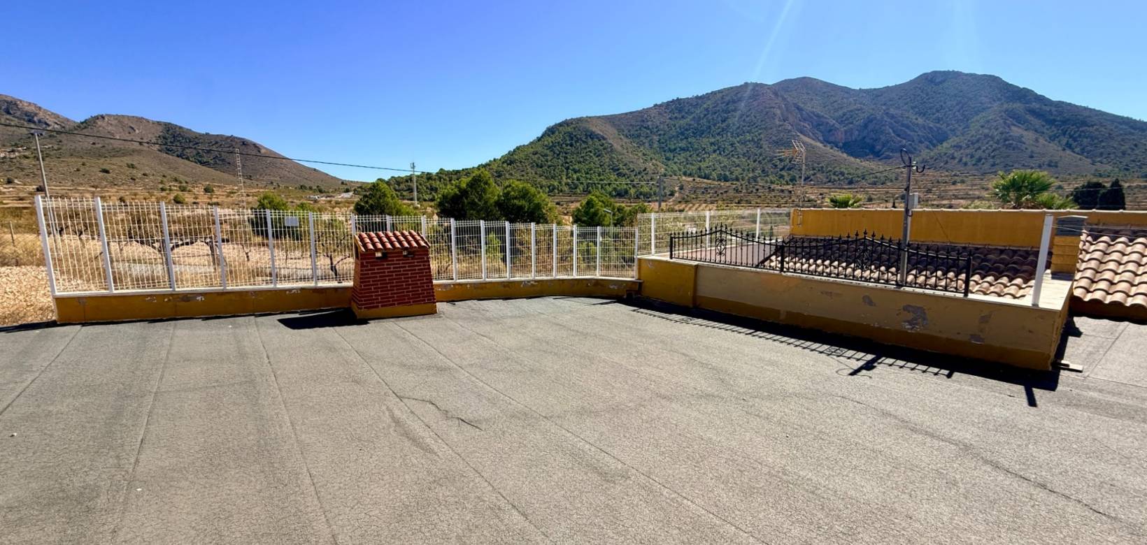 Resale - Cave home - Algueña
