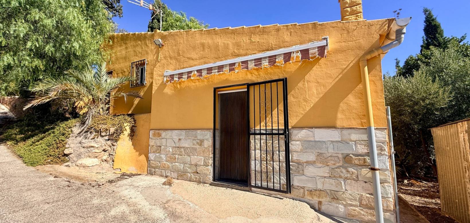 Resale - Cave home - Algueña