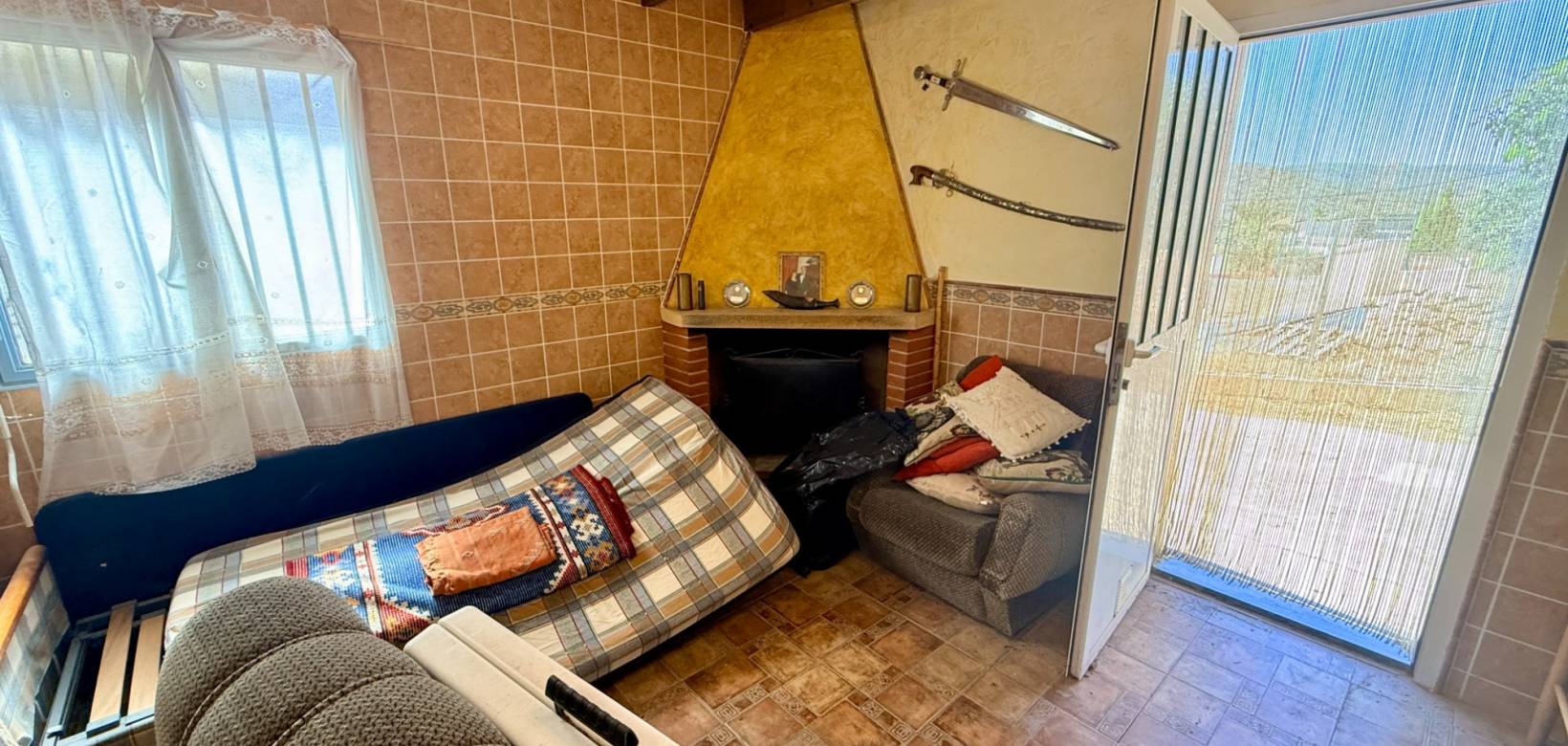Resale - Cave home - Algueña