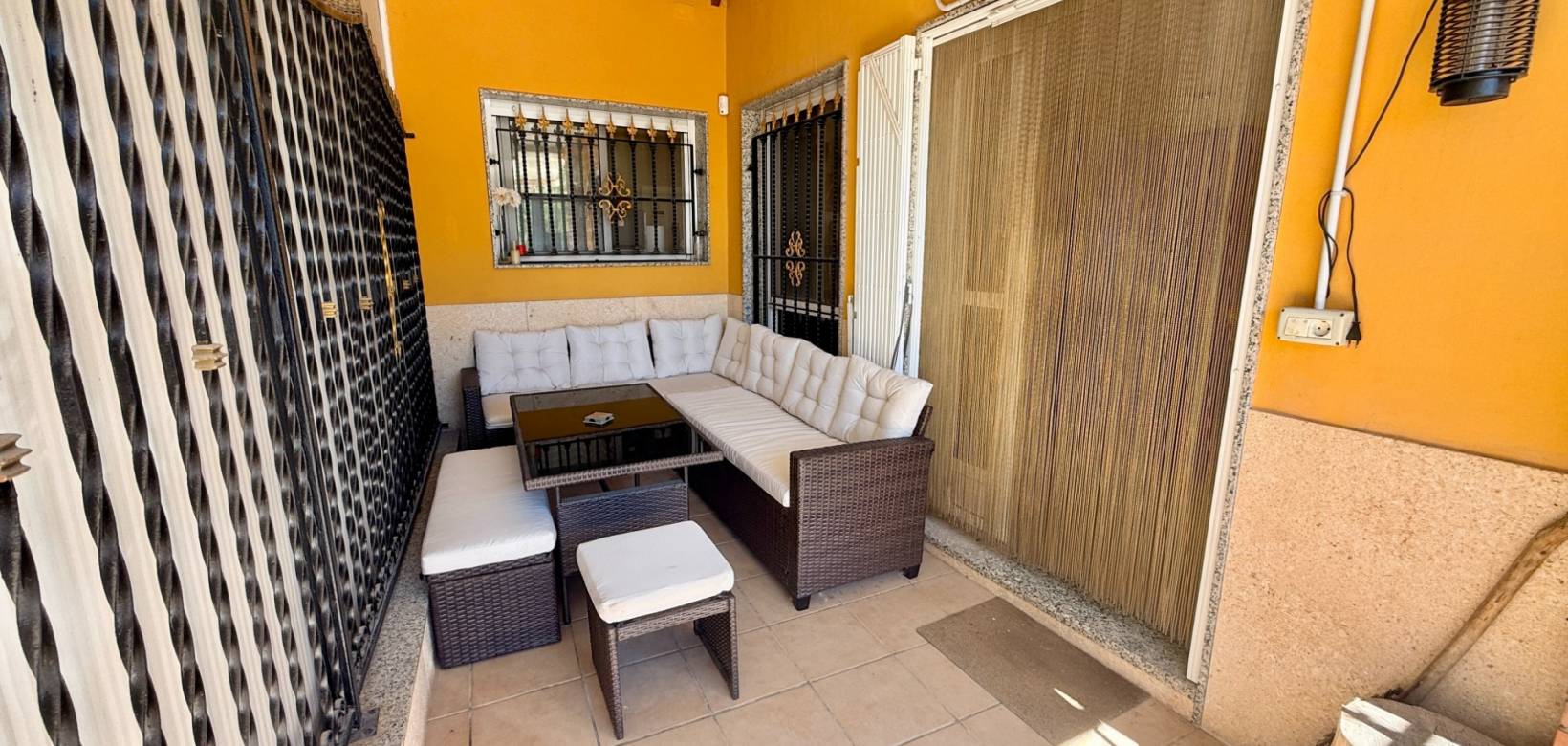 Resale - Cave home - Algueña