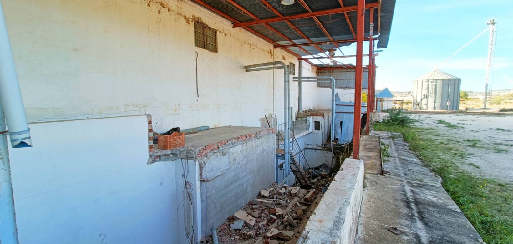 Resale - Commercial - Hondón de los Frailes