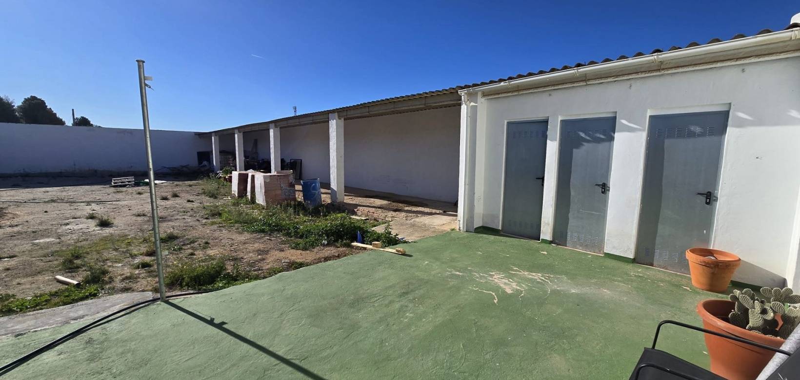 Resale - Commercial - Sax