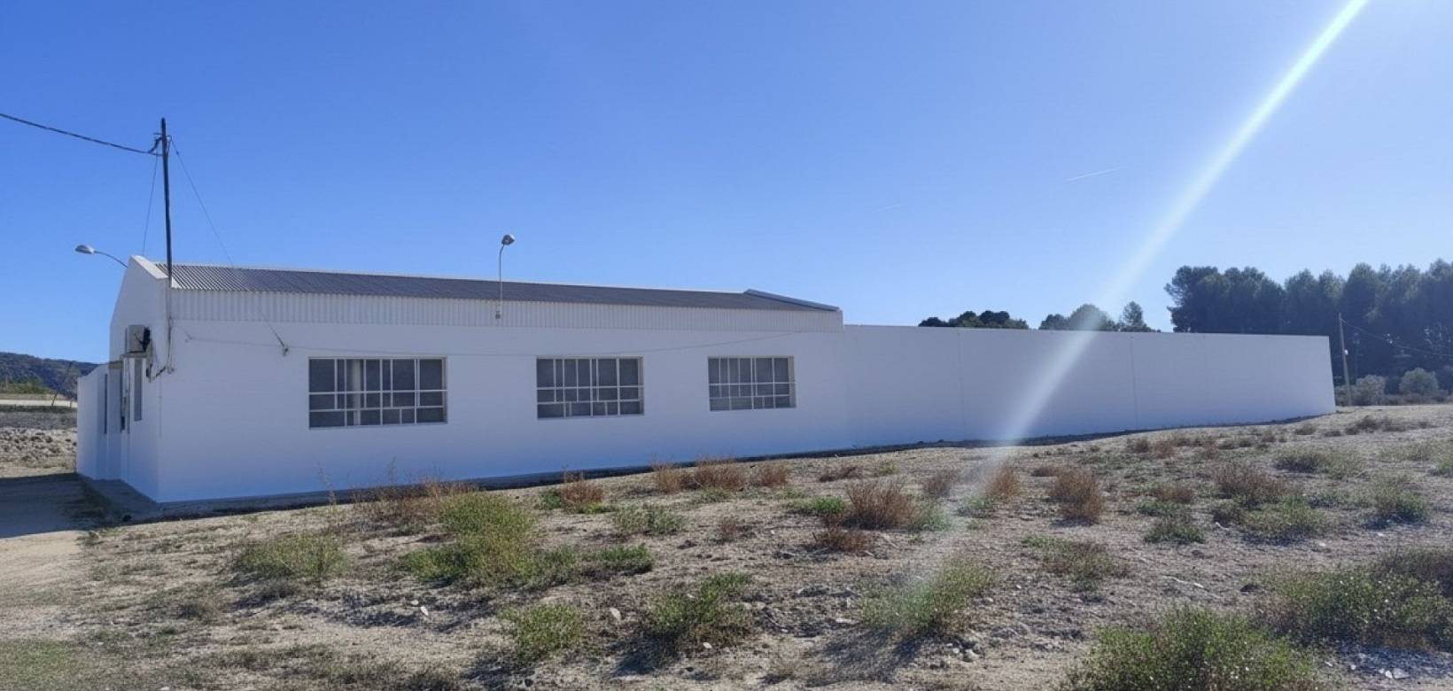 Resale - Commercial - Sax