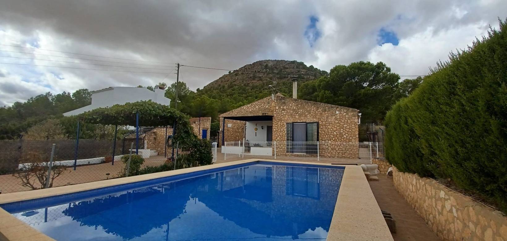 Resale - Country home - Yecla