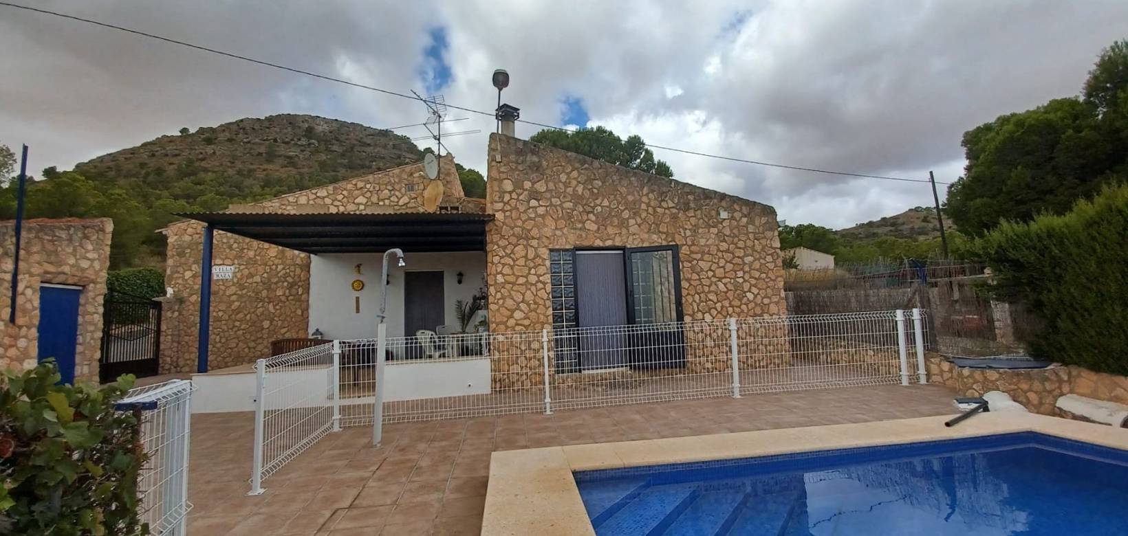 Resale - Country home - Yecla