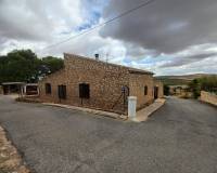 Resale - Country home - Yecla