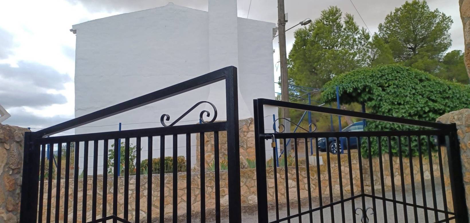 Resale - Country home - Yecla