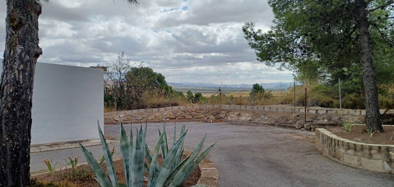 Resale - Country home - Yecla
