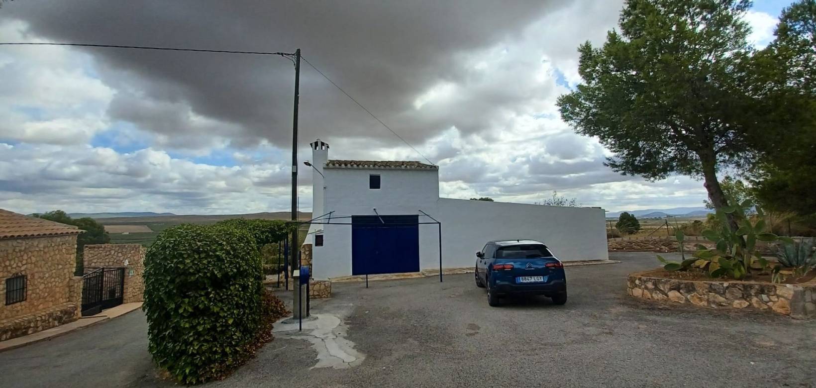 Resale - Country home - Yecla