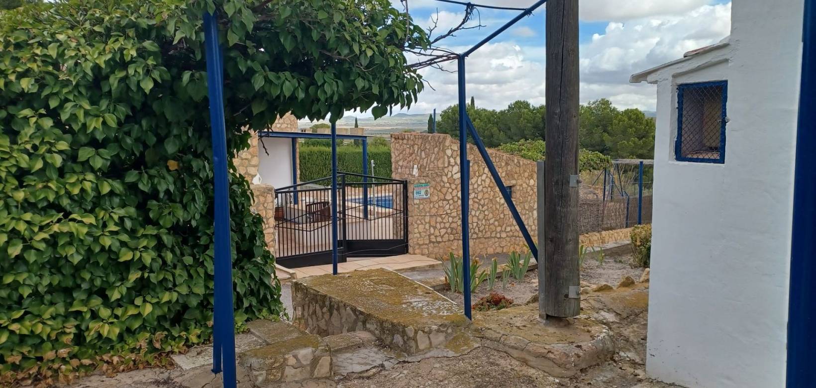 Resale - Country home - Yecla