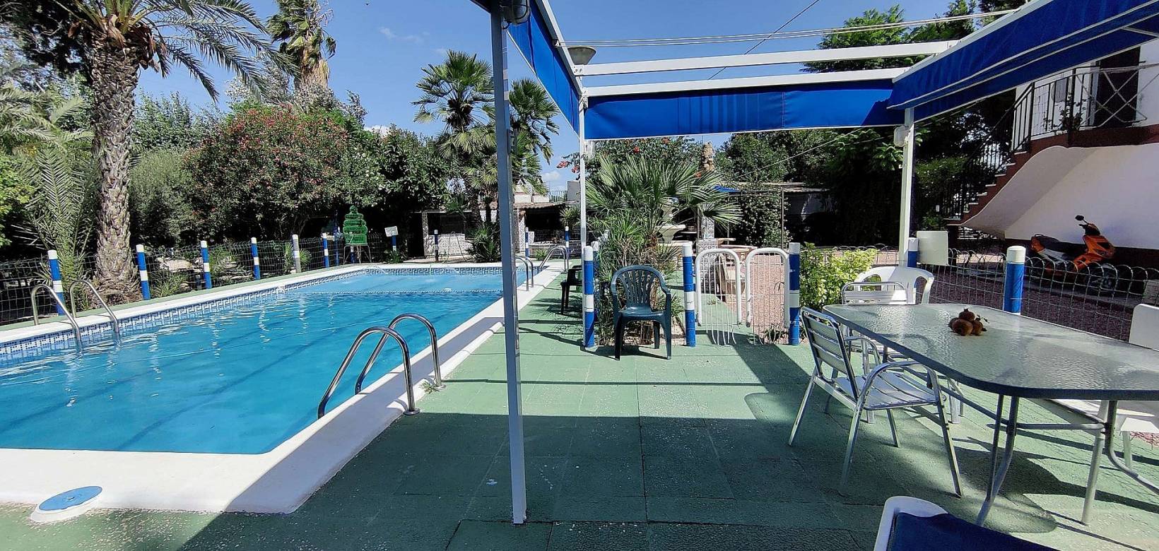 Resale - Country house - Crevillente