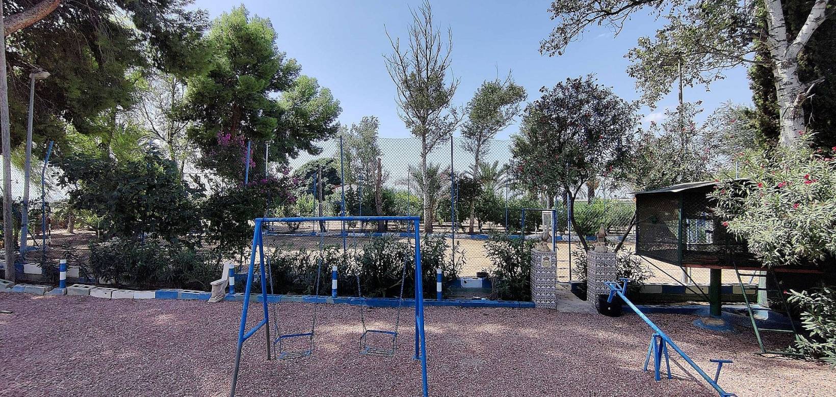 Resale - Country house - Crevillente