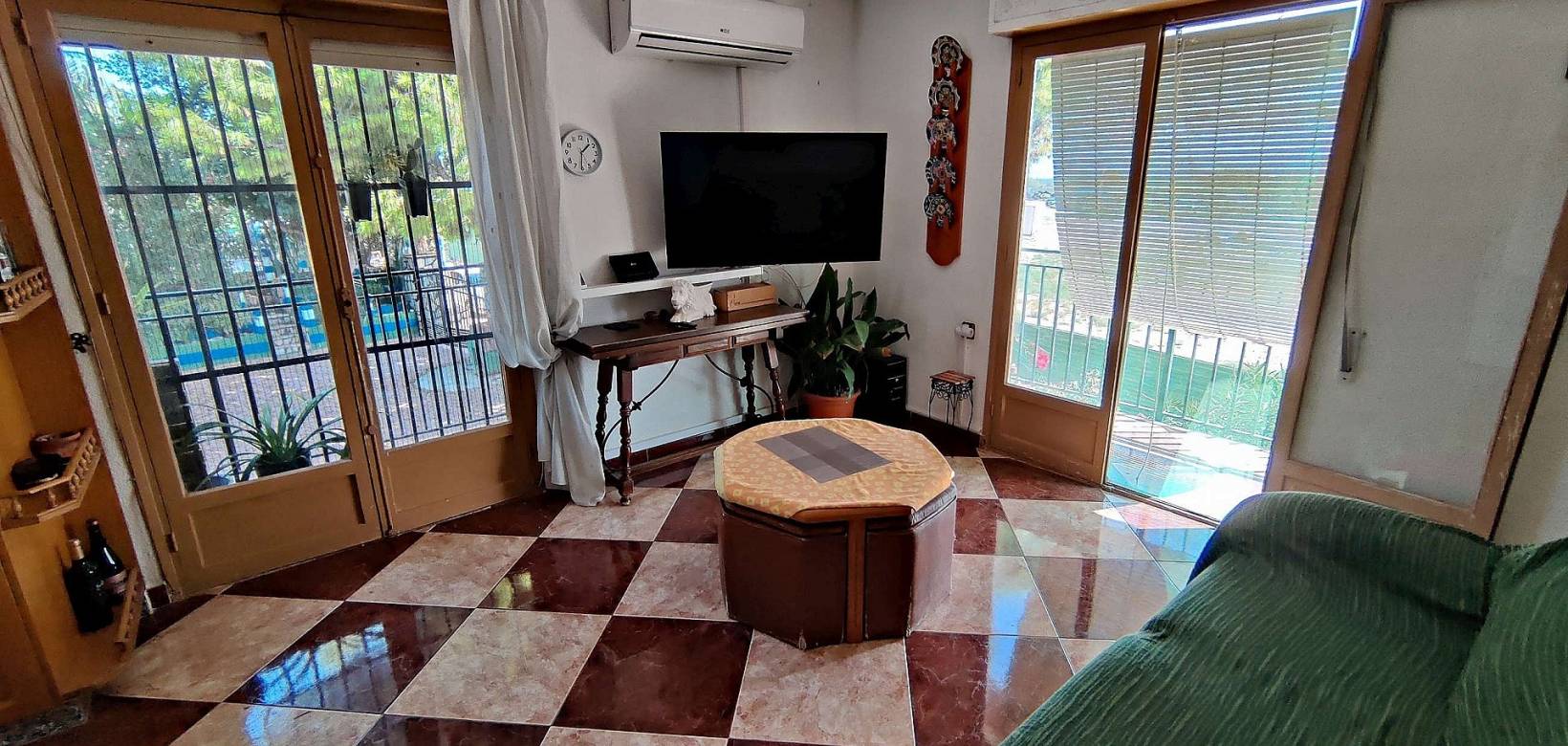 Resale - Country house - Crevillente