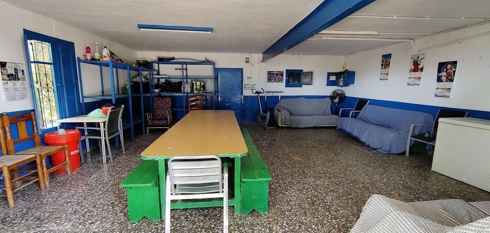 Resale - Country house - Crevillente