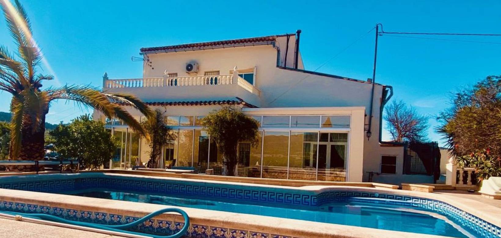 Resale - Country house - El Cantón