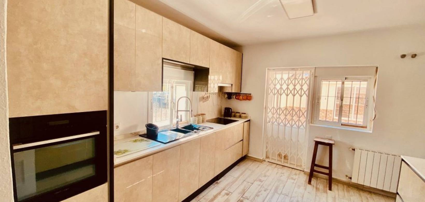 Resale - Country house - El Cantón