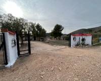 Resale - Country house - La Canalosa