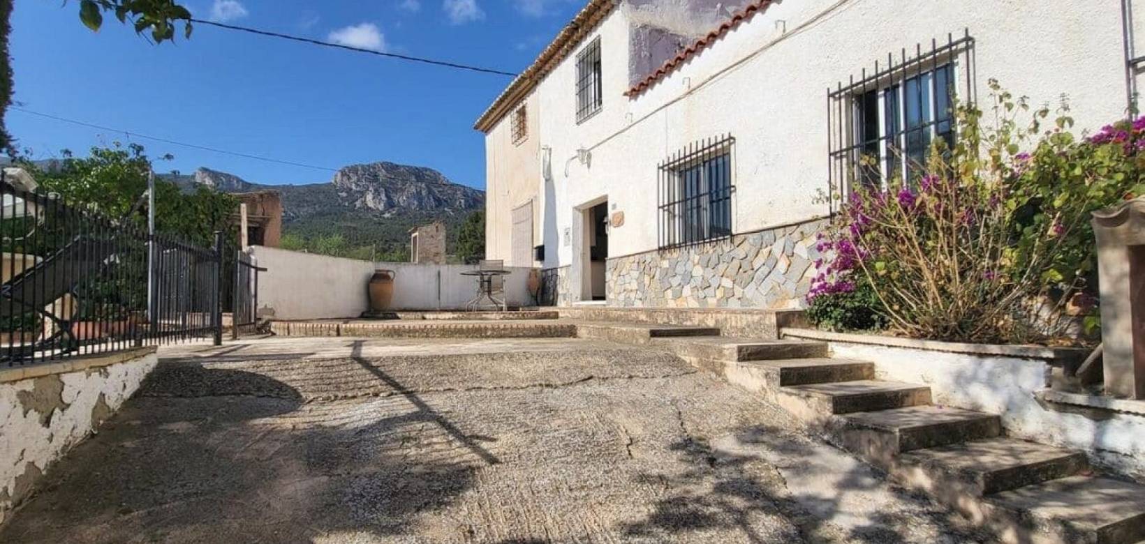 Resale - Country house - La Romana