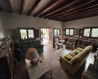 Resale - Country house - Novelda