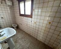 Resale - Country house - Novelda