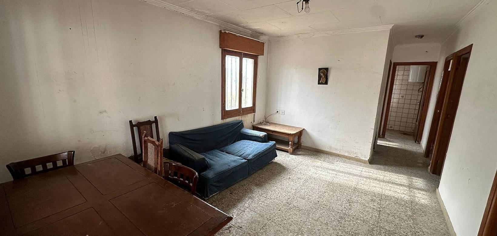 Resale - Country house - Novelda