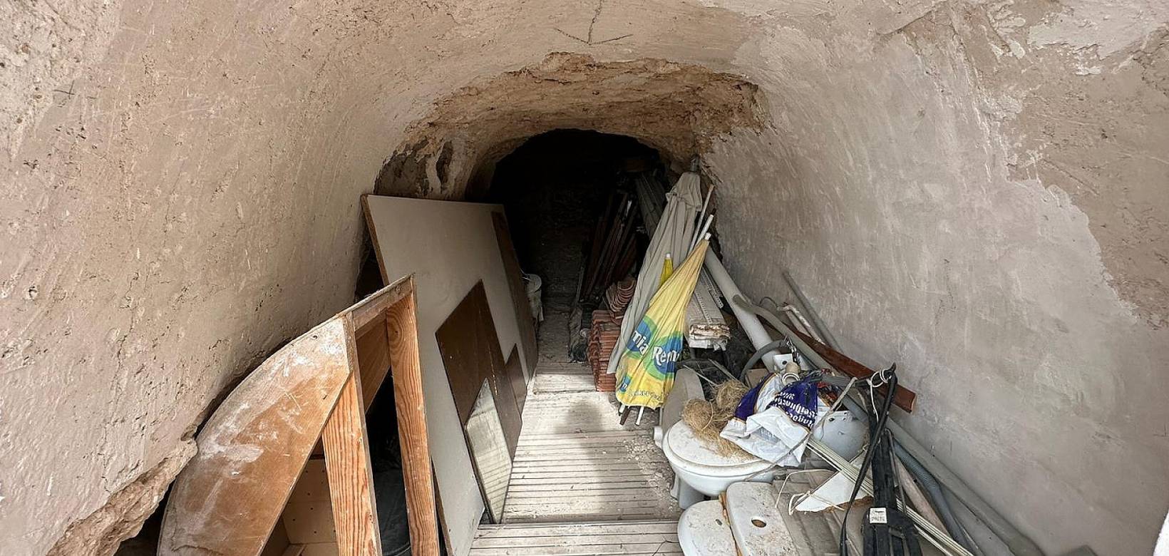 Resale - Country house - Novelda