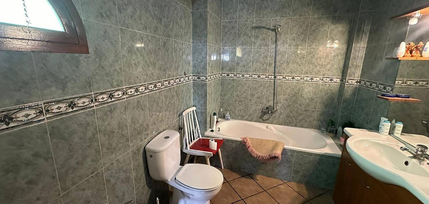 Resale - Country house - Novelda