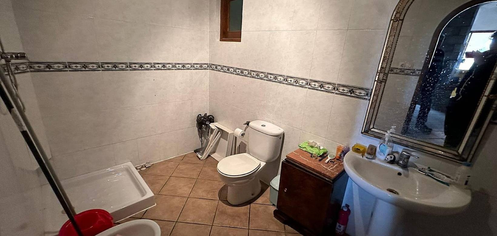 Resale - Country house - Novelda