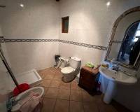 Resale - Country house - Novelda