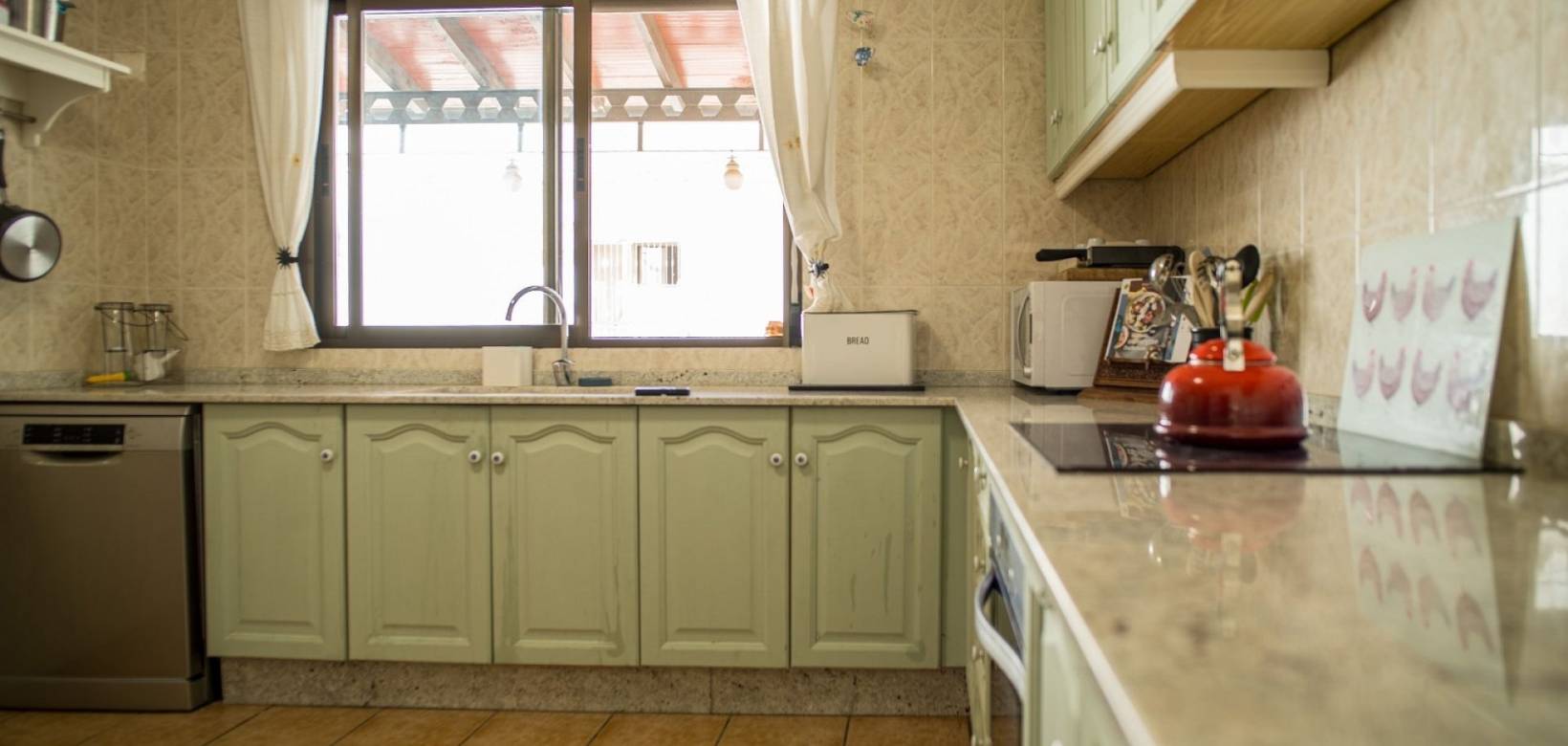 Resale - Country house - Pinoso