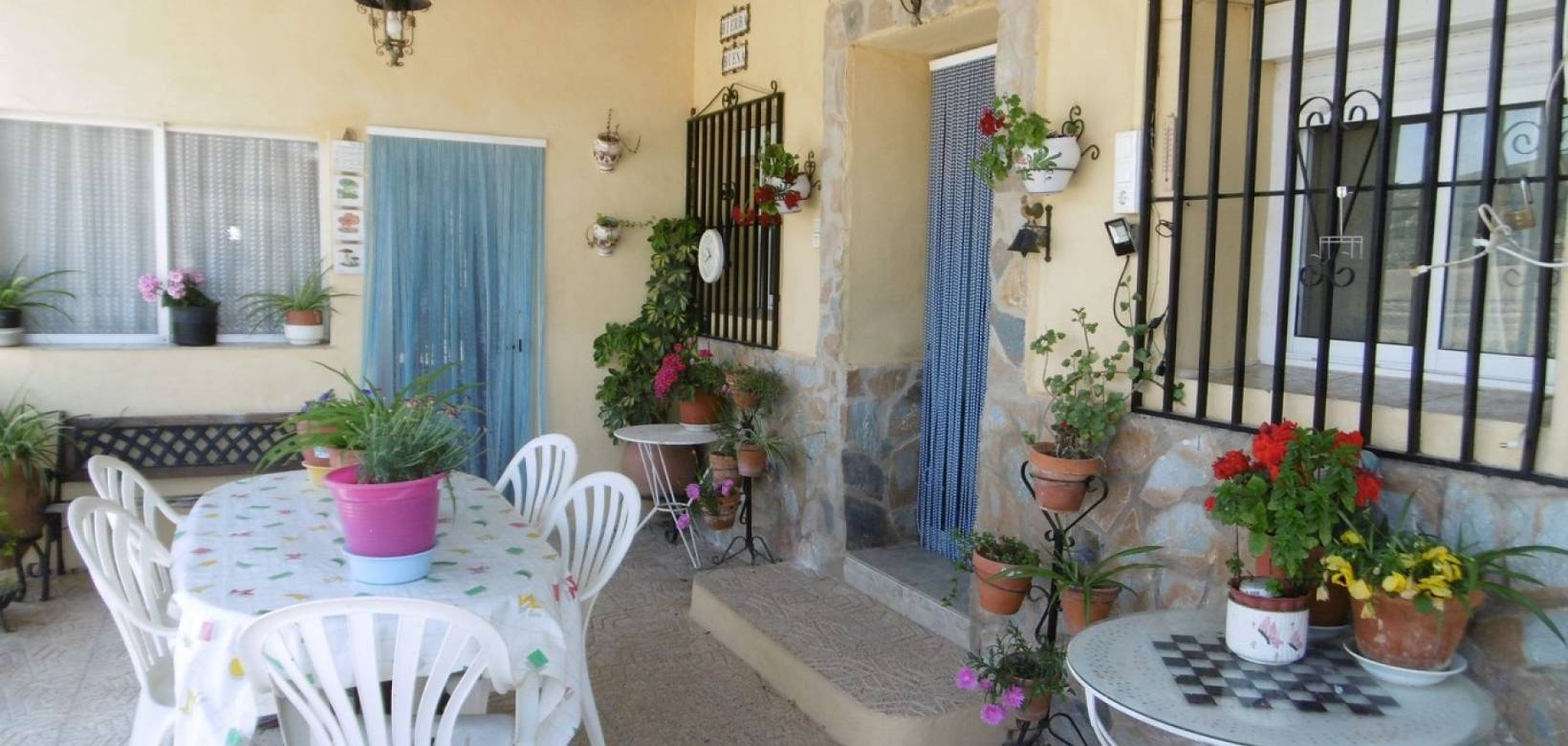 Resale - Country house - Yecla