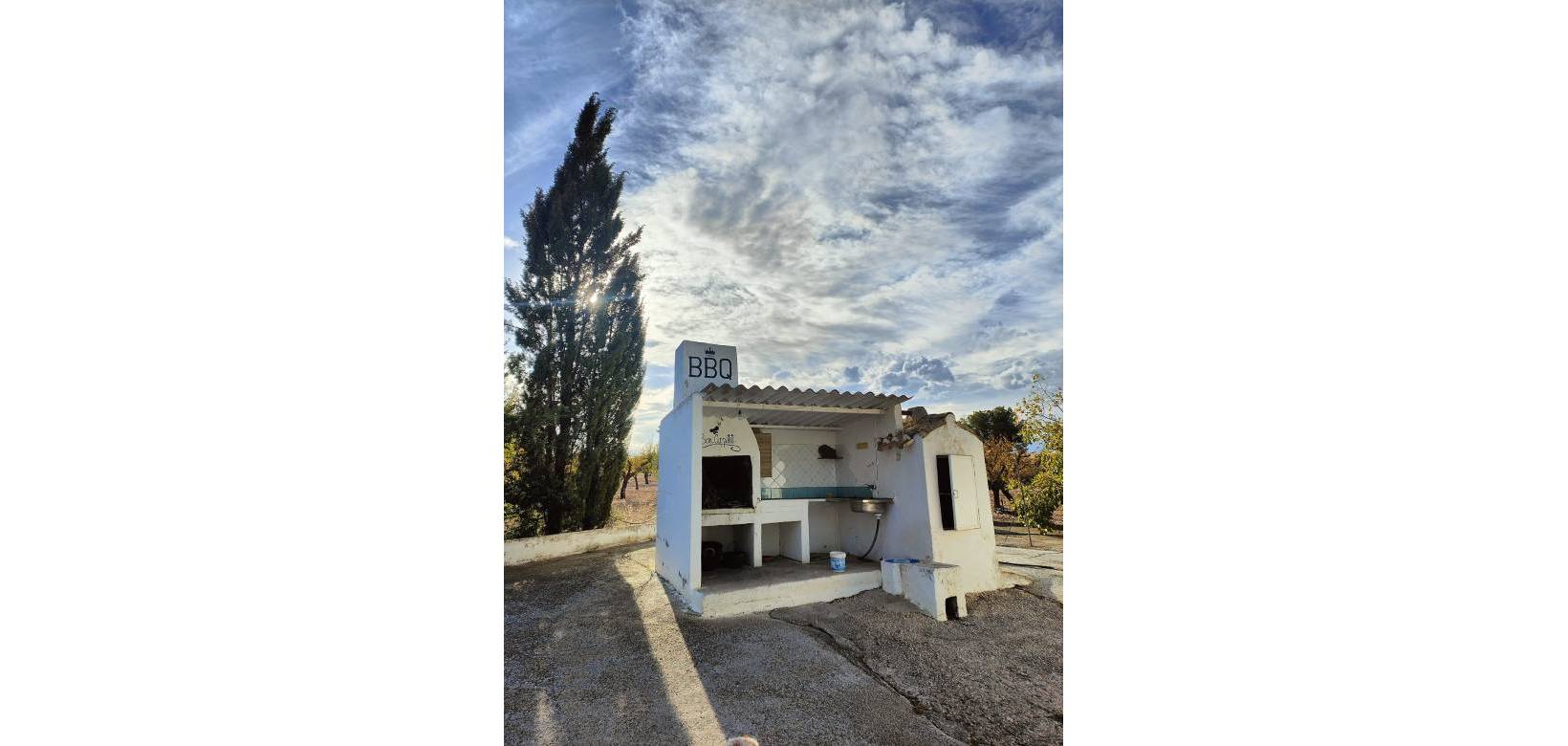 Resale - Country house - Yecla